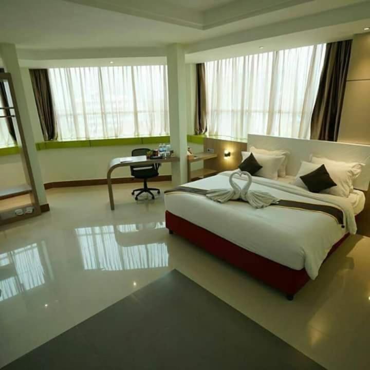 Hotel Grand Citra Makasar Exteriér fotografie